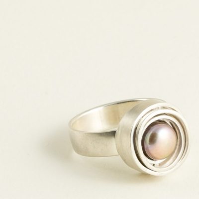 Ausgefallener Perlenring Sterlingsilber mit rose Perle